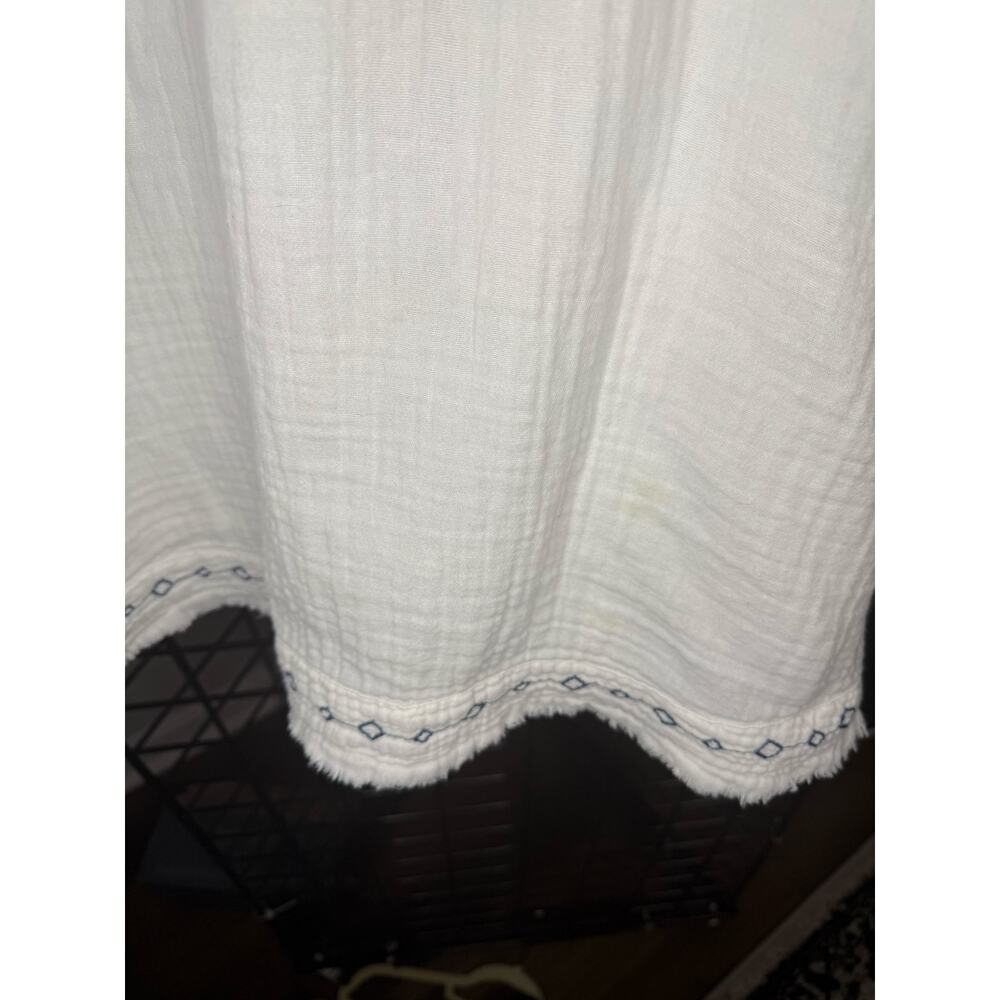 Johnny Was White and Blue Embroidered Blouse - Picture 6 of 6